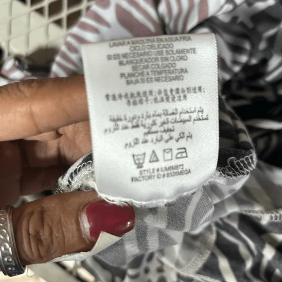 86. BCBG Max Azria Black Comb Geometric Cowl Neck Shift Mini Dress Small - Picture 10 of 11